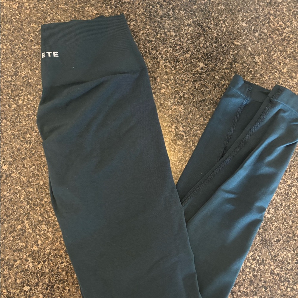 Alphalete Amplify